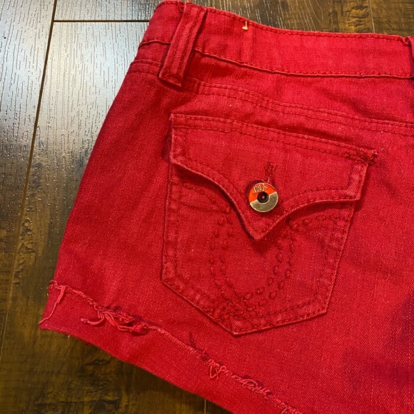 YMI Red Cuffed Shorts - Picture 8 of 9